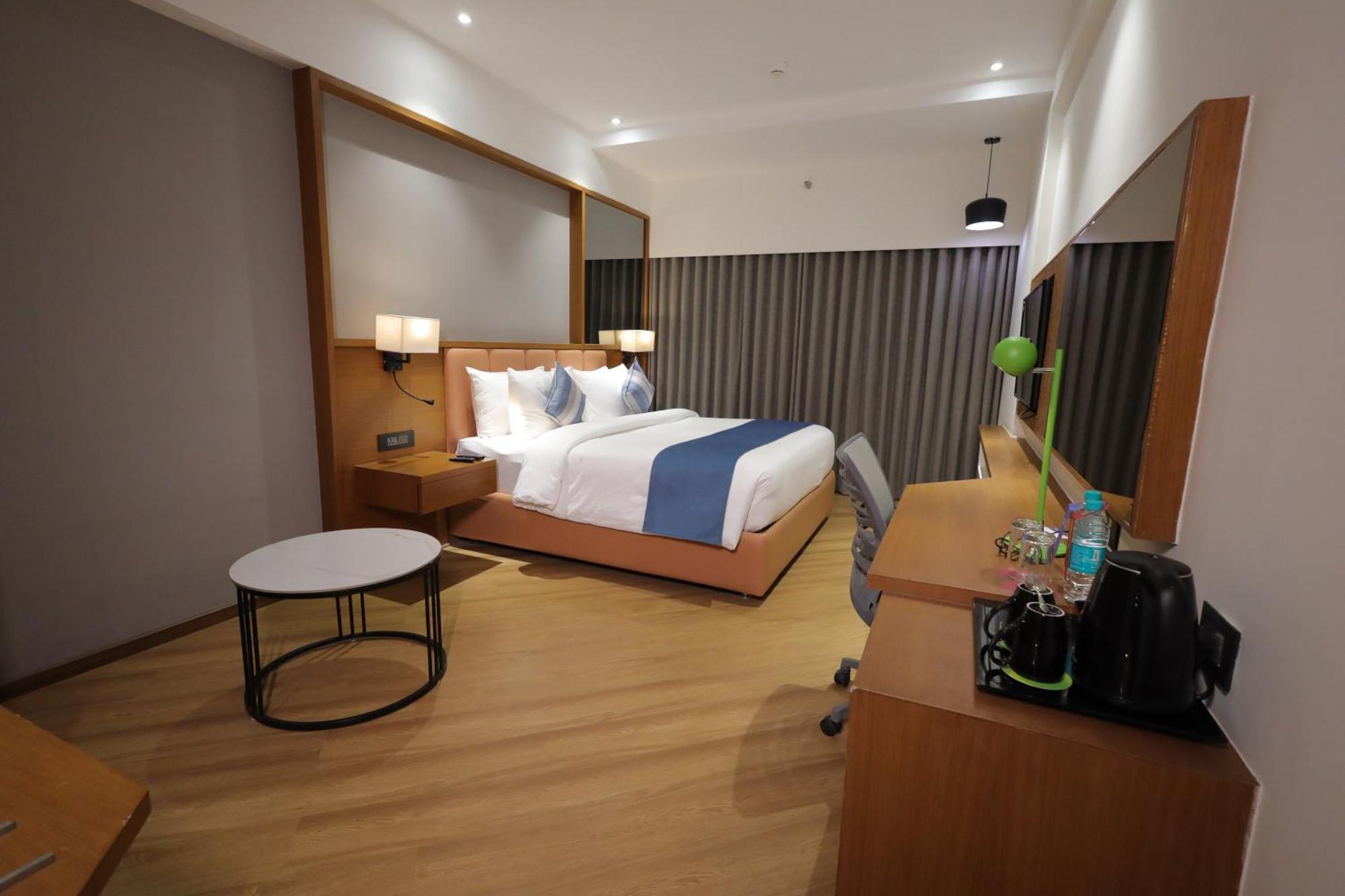 Ramada Encore By Wyndham Viramgam エクステリア 写真