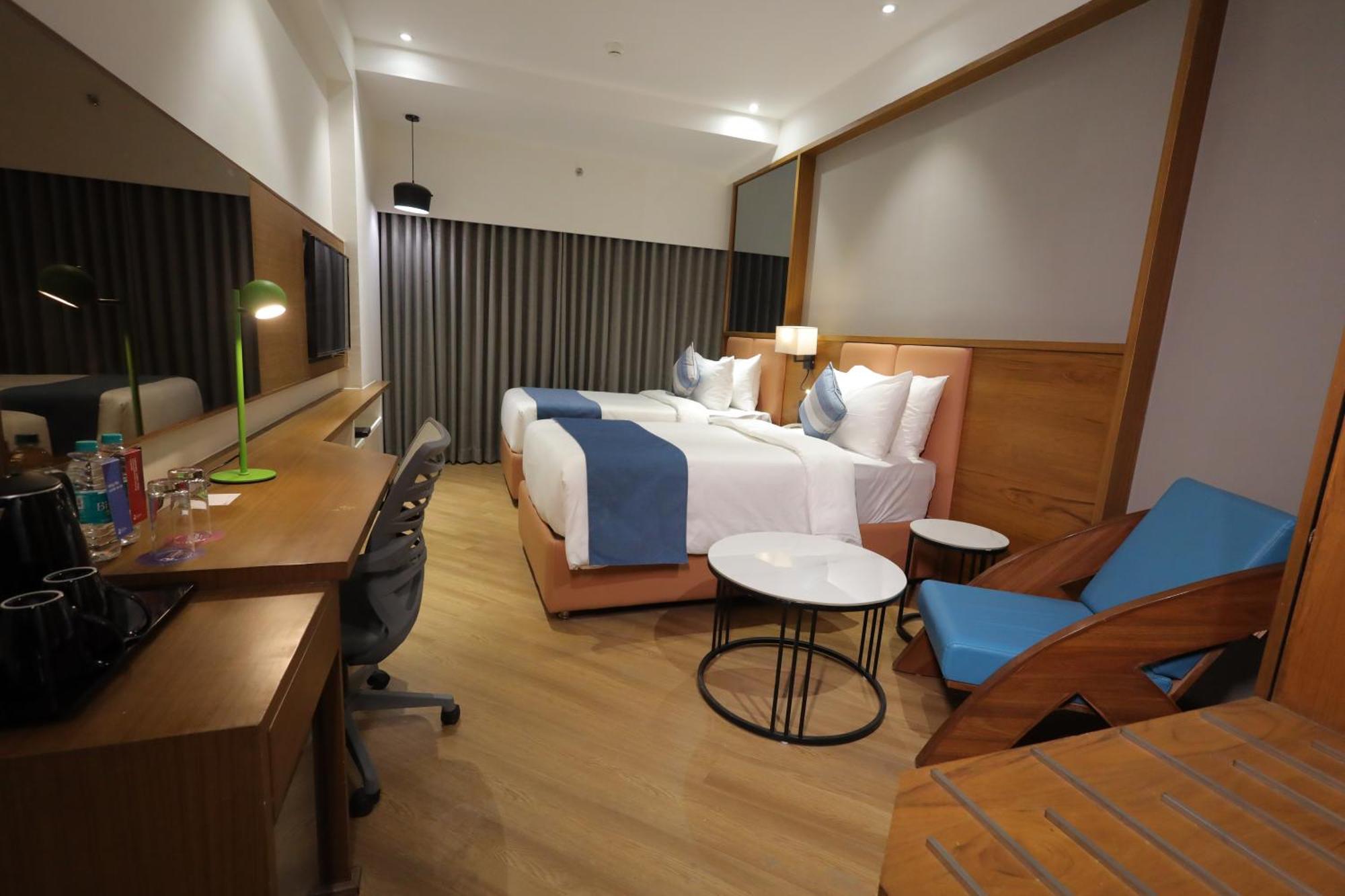 Ramada Encore By Wyndham Viramgam エクステリア 写真